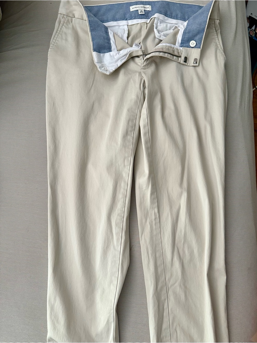 Banana Republic Cropped Cream Chinos